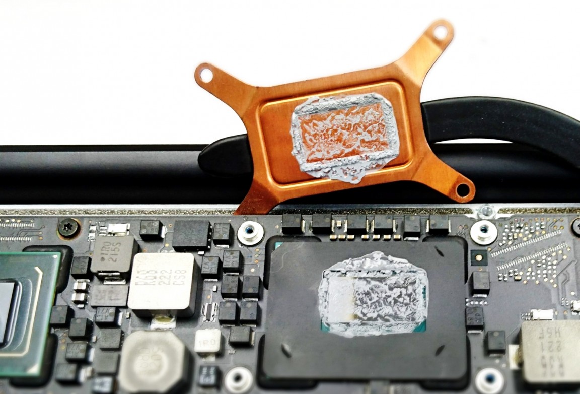 グリス硬化による熱暴走で損なわれるスペック