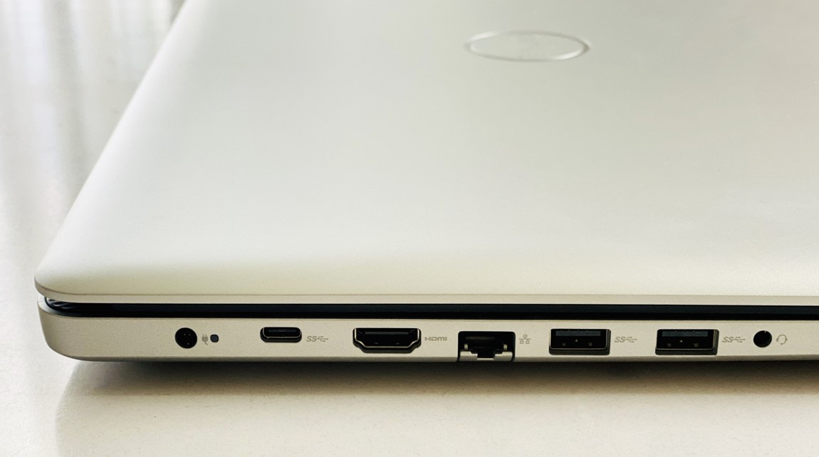 USBや充電ポートの接触不良を防ぐ端子メンテナンス